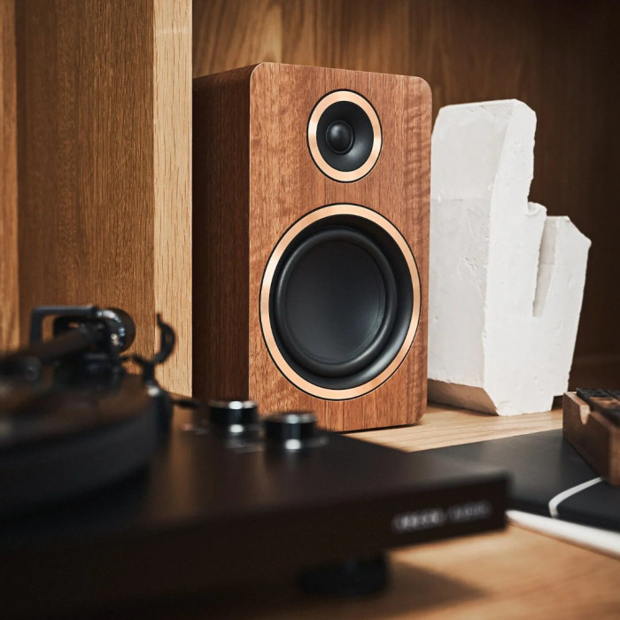 Argon Audio Fenris A5 (per paar) - Walnoot Argon Audio Fenris A5 (per paar) - Walnoot