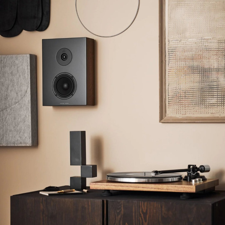Argon Audio Forus 4 WALL - Walnoot (per paar) Argon Audio Forus 4 WALL - Walnoot (per paar)