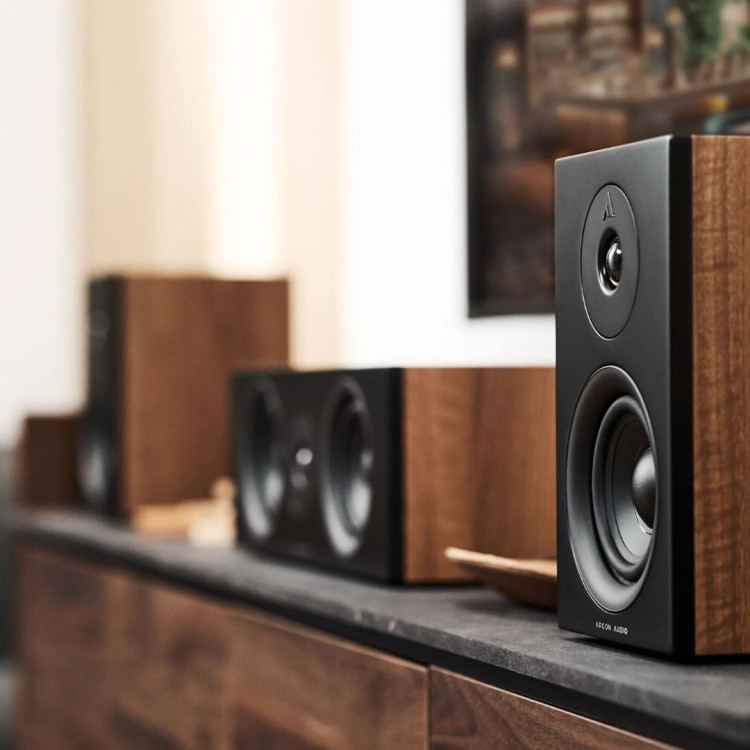 Argon Audio Forus 4 - Walnoot (per paar)