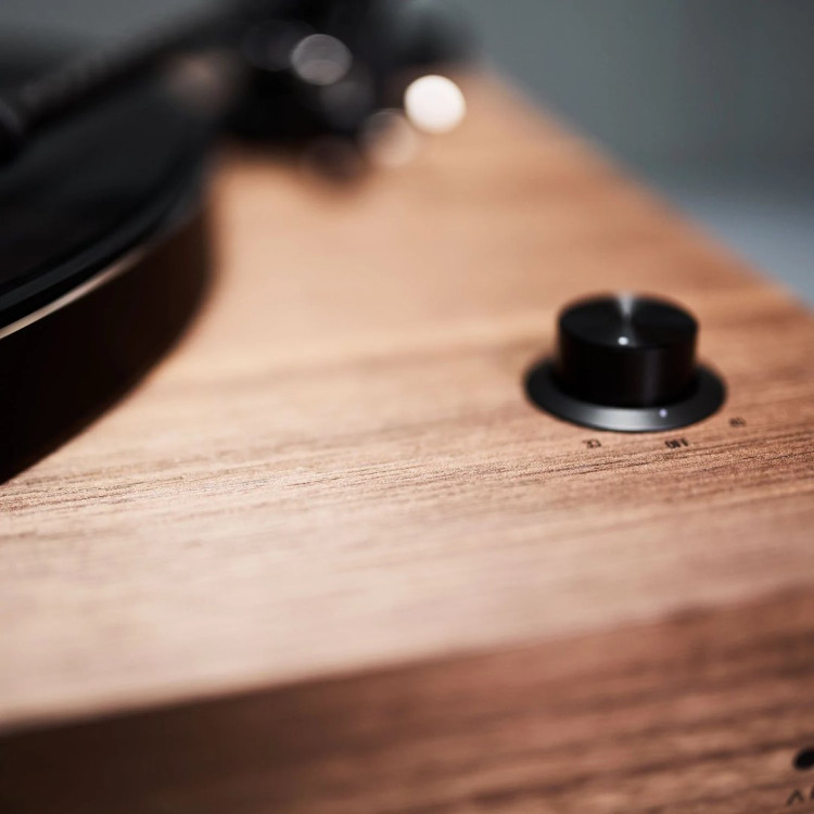 Argon Audio TT-4 Platenspeler - Walnoot Fineer