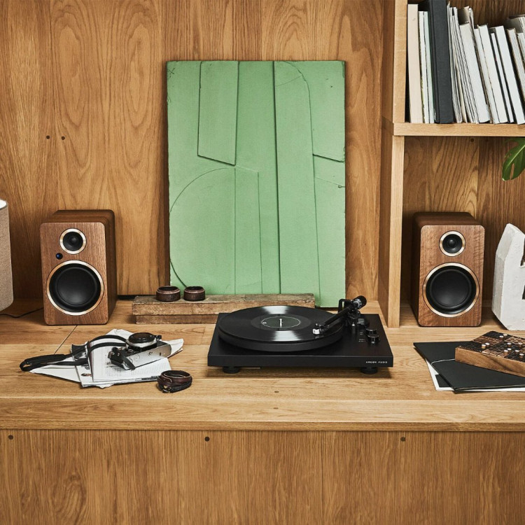 Argon Audio Fenris A5 (Per Pair) - Walnut Argon Audio Fenris A5 (Per Pair) - Walnut